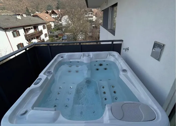 Casa Stile Spagnolo In Centro * La Spezia